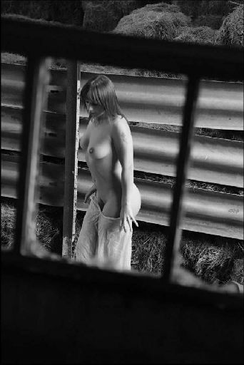 series model undressing slow striptease Simon Q. Walden, FilmPhotoAcademy.com, sqw, FilmPhoto, photography