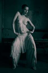 Simon Q. Walden, FilmPhotoAcademy.com, sqw, FilmPhoto, photography , edgy, nudeart, water, expression, locationshoot, body, young, nude, artpunk, modeling, blonde, blonde, pretty, fashion guide, redhead, fashioncampaign, freethenipple, fashiondaily