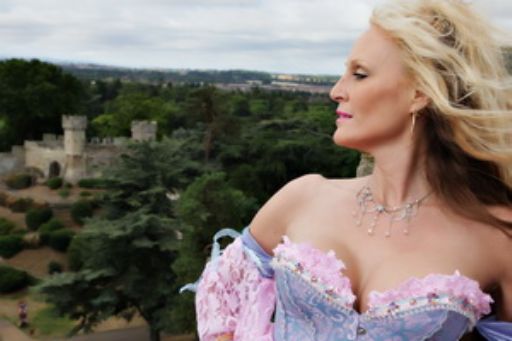 Simon Q. Walden, FilmPhotoAcademy.com, sqw, FilmPhoto, photography , nudephotography, locationshoot, modelling, fashion poses, fashiondaily, poses, art nude, pose, sensual_art, nudephotography, redhead, hot, shoelove, posing, form, urbex, shoes, rockchick